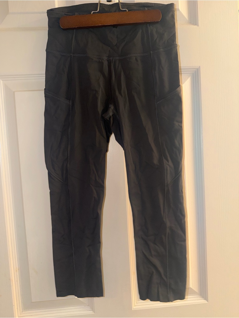 Lululemon Fast & Free Crop (Size 4) - Dark Graphite
